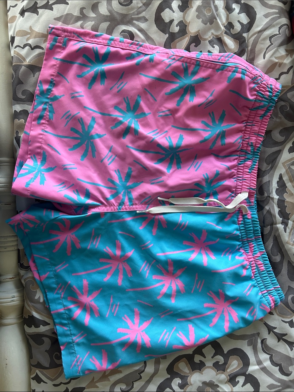 Chubbies boys size xl Pink & Teal Palm Print Swim Shorts